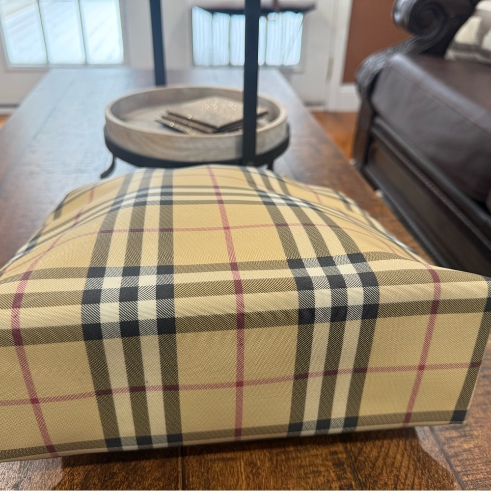 Burberry Handbag - Picture 6 of 11